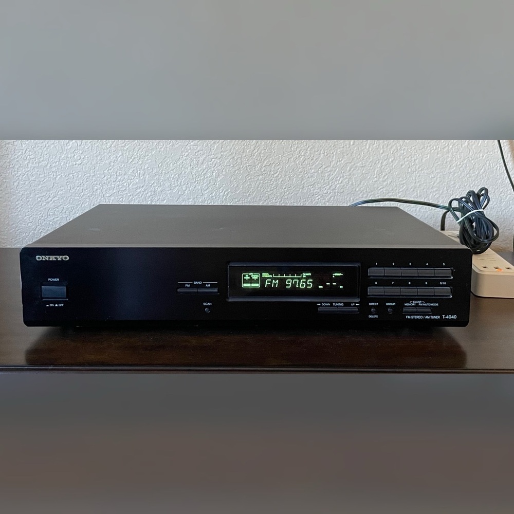 Onkyo Radio FM/AM Tuner Black Color Model T-4040